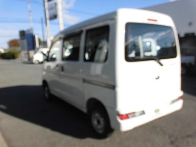 サンバーバン ＶＢ　集中ドアロック　フロントドライブレコーダー　２ＷＤ　４ＡＴ（7枚目）