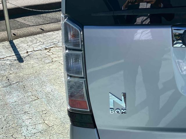 N-BOX G SSパッケージ ワンオーナー バックカメラ 両側電動スライドドア 衝突被害軽減システム スマートキー アイドリングストップ 電動格納ミラー ベンチシート CVT 盗難防止システム ABS ESC チップアップシート(17枚目)