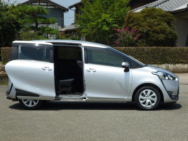 シエンタ X 雹災車凹み有り 車いす仕様車タイプ1 車椅子スローパー スマートキー 衝突軽減装置 純正ナビ バックカメラ ビルトインETC ドライブレコーダー プッシュスタート 黒内装 5名プラスラゲッジスペース(21枚目)