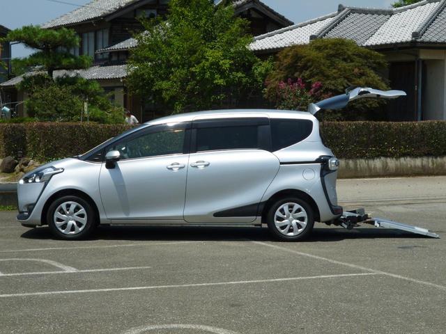 シエンタ X 雹災車凹み有り 車いす仕様車タイプ1 車椅子スローパー スマートキー 衝突軽減装置 純正ナビ バックカメラ ビルトインETC ドライブレコーダー プッシュスタート 黒内装 5名プラスラゲッジスペース(32枚目)