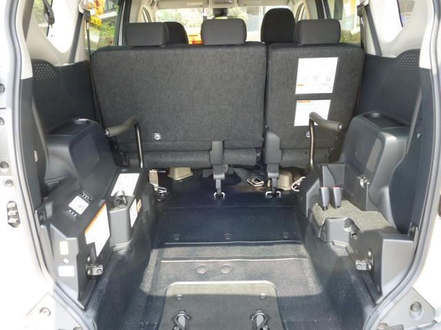 シエンタ X 雹災車凹み有り 車いす仕様車タイプ1 車椅子スローパー スマートキー 衝突軽減装置 純正ナビ バックカメラ ビルトインETC ドライブレコーダー プッシュスタート 黒内装 5名プラスラゲッジスペース(37枚目)