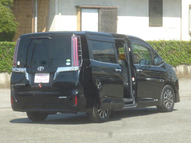 エスクァイア Ｇｉ　雹災現状　後期型　８人乗り　２０００ｃｃ　両側パワースライドドア　プッシュスタート　革シート　前席シートヒーター　アルパインナビ　バックカメラ　アルミ　ボンネット新品交換済（39枚目）