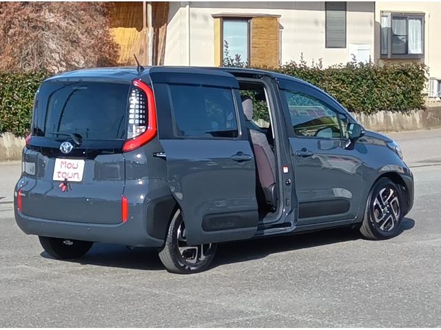 シエンタ Z 7人乗り1500cc 10.5型メーカーナビ 全方位カメラ ETC2.0 衝突軽減装置 両側パワースライドドア LEDヘッドライト 前後パーキングソナー ブラインドスポットモニター 純正アルミホイール(8枚目)