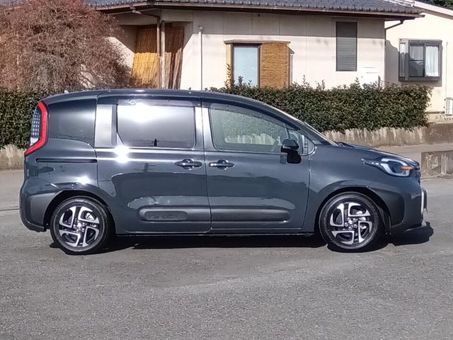 シエンタ Z 7人乗り1500cc 10.5型メーカーナビ 全方位カメラ ETC2.0 衝突軽減装置 両側パワースライドドア LEDヘッドライト 前後パーキングソナー ブラインドスポットモニター 純正アルミホイール(18枚目)