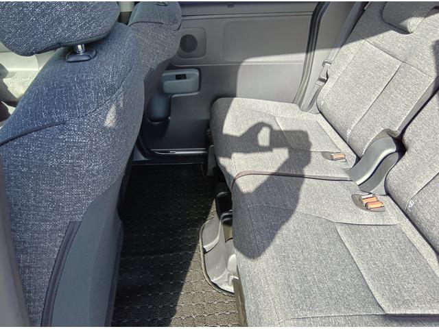 シエンタ Z 7人乗り1500cc 10.5型メーカーナビ 全方位カメラ ETC2.0 衝突軽減装置 両側パワースライドドア LEDヘッドライト 前後パーキングソナー ブラインドスポットモニター 純正アルミホイール(28枚目)