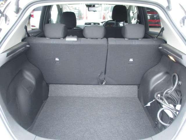 リーフ X Vセレクション プロパイロット ナビ アラウンドビュー レーダークルコン 360°カメラ 踏み間違い防止装置 LEDランプ セキュリティ 1オーナー ETC インテリキー レーンキープアシスト パワーウィンドウ ABS メモリ-ナビ バックカメラ AW(2枚目)