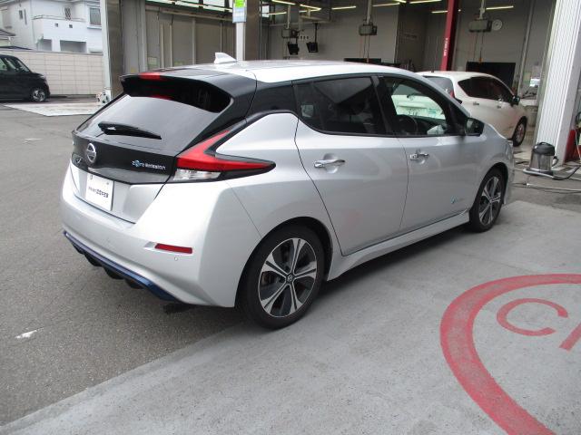 リーフ X Vセレクション プロパイロット ナビ アラウンドビュー レーダークルコン 360°カメラ 踏み間違い防止装置 LEDランプ セキュリティ 1オーナー ETC インテリキー レーンキープアシスト パワーウィンドウ ABS メモリ-ナビ バックカメラ AW(23枚目)