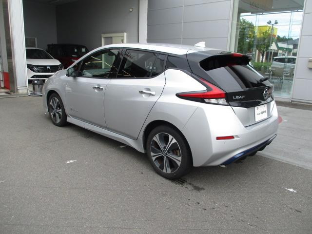 リーフ X Vセレクション プロパイロット ナビ アラウンドビュー レーダークルコン 360°カメラ 踏み間違い防止装置 LEDランプ セキュリティ 1オーナー ETC インテリキー レーンキープアシスト パワーウィンドウ ABS メモリ-ナビ バックカメラ AW(25枚目)
