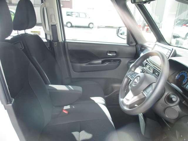 ルークス 660 ハイウェイスターX 純正ナビ 両側オート アラウンドビュー アイスト 衝突被害軽減ブレ-キ マルチビューカメラ 車線逸脱警報装置 ETC スマートキー パワーウィンドウ ワンオーナー ナビTV バックカメラ 記録簿 パワステ オートエアコン 左右エアバッグ(9枚目)