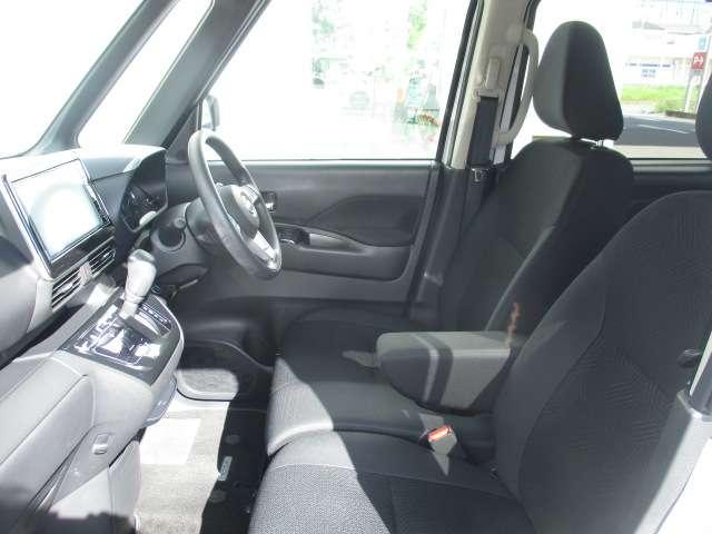 ルークス 660 ハイウェイスターX 純正ナビ 両側オート アラウンドビュー アイスト 衝突被害軽減ブレ-キ マルチビューカメラ 車線逸脱警報装置 ETC スマートキー パワーウィンドウ ワンオーナー ナビTV バックカメラ 記録簿 パワステ オートエアコン 左右エアバッグ(11枚目)