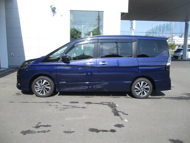 セレナ ２．０　ハイウェイスター　Ｖ　プロパイロット　１オナ　アルミ　衝突被害軽減　ＬＤＰ　エアバッグ　両側オートスライドドア　インテリジェントキー　サイドカメラ　メモリーナビ　アダプティブクルーズコントロール　アイドリングストップ　ナビＴＶ　ドラレコ（29枚目）