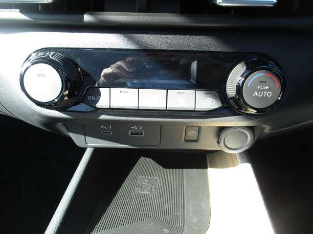 オーラ １．２　Ｇ　レザーエディション　店　舗　限　定　特　選　車　追突防止　レーダークルーズ　本革　車線逸脱警報装置　ドライブレコーダー　盗難防止　バックモニター　ＥＴＣ　インテリジェントキー　メモリーナビゲーション　ＡＷ　キーレスエントリー　オートエアコン　ＡＢＳ（15枚目）