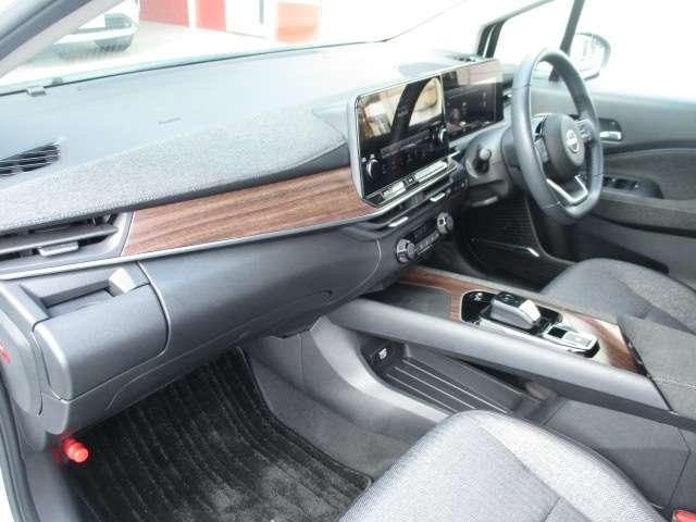 オーラ １．２　Ｇ　プロパイロット　純正ナビ　アラウンドビュ　自動（被害軽減）ブレーキ　ＬＫＡ　サイドカメラ　ＥＴＣ　ドライブレコーダー　イモビライザー　アルミホイール　インテリジェントキー　パワーウィンドウ　ワンオーナー　フルオートエアコン　キーレスエントリー（11枚目）