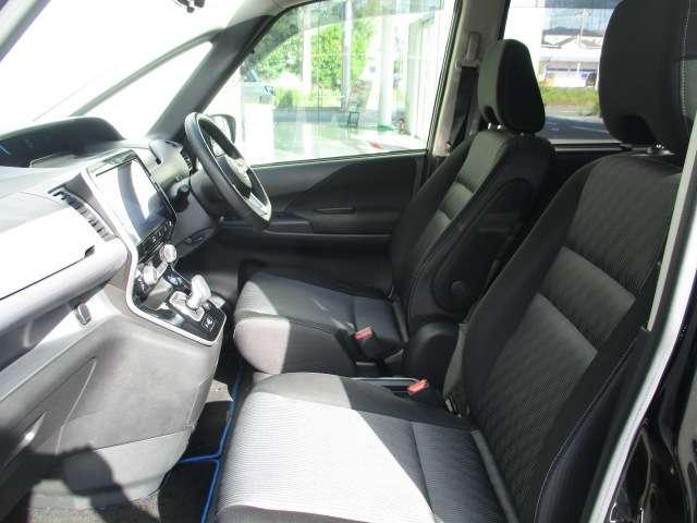 セレナ １．２　ｅ－ＰＯＷＥＲ　ハイウェイスター　Ｖ　プロパイロット　純正ナビ　後席モニター　３６０°カメラ　エマジェンシーブレーキ　１オナ　スマキー　バックカメラ　ＬＥＤ　レーンアシスト　ＥＴＣ　ドラレコ　イモビ　フルオートエアコン　アルミホイール　エアバック　メモリーナビ　キーフリー（17枚目）