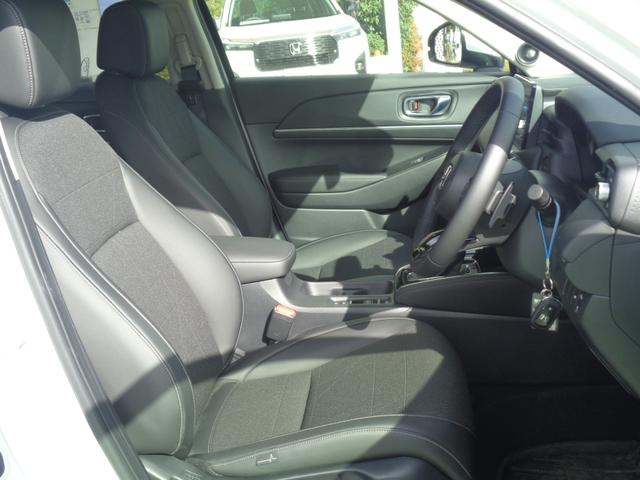 ヴェゼル e:HEV Z プレミアムオーディオ・マルチビューカメラ・ホンダコネクトディスプレイ・ETC(16枚目)