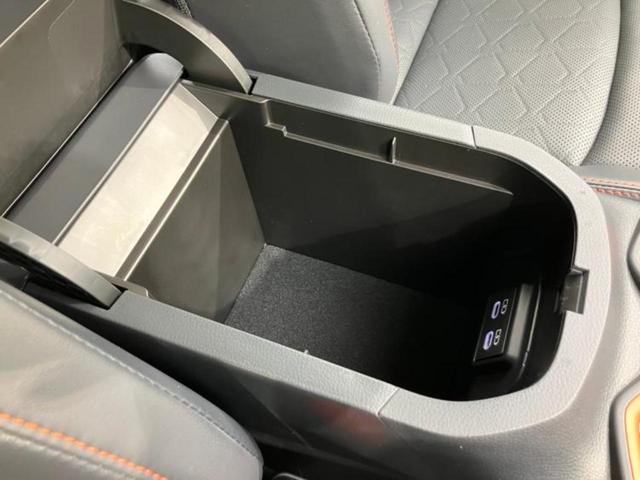 RAV4 4WDアドベンチャー 新品タイヤ/保証書/純正 SDナビ/衝突安全装置/シートヒーター 前席/車線逸脱防止支援システム/シート 合皮/パーキングアシスト バックガイド/電動バックドア/ヘッドランプ LED バックカメラ(38枚目)