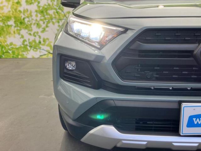 RAV4 4WDアドベンチャー 新品タイヤ/保証書/純正 SDナビ/衝突安全装置/シートヒーター 前席/車線逸脱防止支援システム/シート 合皮/パーキングアシスト バックガイド/電動バックドア/ヘッドランプ LED バックカメラ(43枚目)