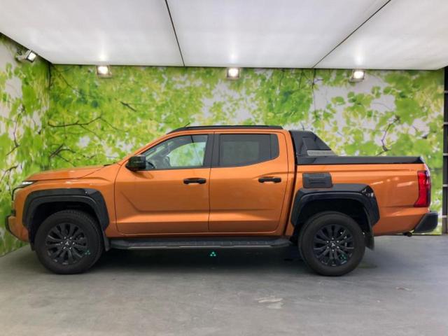 トライトン 4WD GSR 保証書/ディスプレイオーディオ+ナビ9インチ/イーアシスト(ミツビシ)/シートヒーター 前席/マルチアラウンドモニター/車線逸脱防止支援システム/シート 合皮 ターボ 衝突被害軽減システム 電動シート(2枚目)