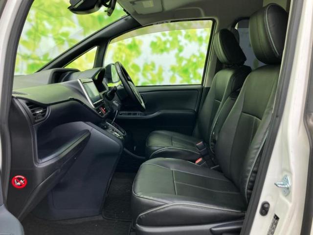 ノア Ｓｉ　新品タイヤ／保証書／純正　９インチ　ＳＤナビ／フリップダウンモニター　純正　１２．１インチ／トヨタセーフティセンス／両側電動スライドドア／車線逸脱防止支援システム　衝突被害軽減システム　バックカメラ（5枚目）