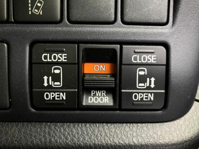 ノア Ｓｉ　新品タイヤ／保証書／純正　９インチ　ＳＤナビ／フリップダウンモニター　純正　１２．１インチ／トヨタセーフティセンス／両側電動スライドドア／車線逸脱防止支援システム　衝突被害軽減システム　バックカメラ（17枚目）