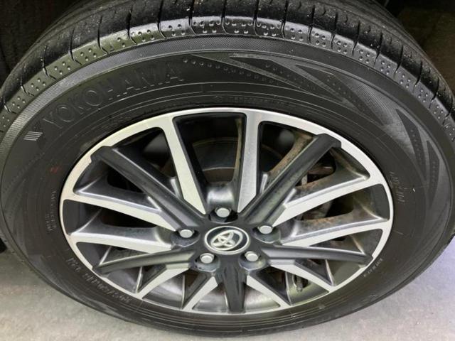 ノア Ｓｉ　新品タイヤ／保証書／純正　９インチ　ＳＤナビ／フリップダウンモニター　純正　１２．１インチ／トヨタセーフティセンス／両側電動スライドドア／車線逸脱防止支援システム　衝突被害軽減システム　バックカメラ（40枚目）