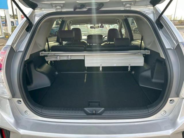 プリウスアルファ Ｓツーリングセレクション・Ｇｓ　新品タイヤ／保証書／純正　８インチ　ＳＤナビ／シート　ハーフレザー／ヘッドランプ　ＬＥＤ／ＥＴＣ／ＥＢＤ付ＡＢＳ／横滑り防止装置／アイドリングストップ／バックモニター／フルセグＴＶ　バックカメラ（8枚目）