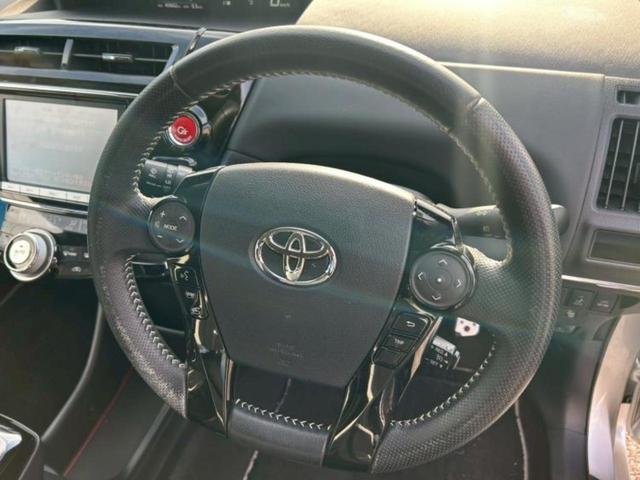 プリウスアルファ Ｓツーリングセレクション・Ｇｓ　新品タイヤ／保証書／純正　８インチ　ＳＤナビ／シート　ハーフレザー／ヘッドランプ　ＬＥＤ／ＥＴＣ／ＥＢＤ付ＡＢＳ／横滑り防止装置／アイドリングストップ／バックモニター／フルセグＴＶ　バックカメラ（12枚目）