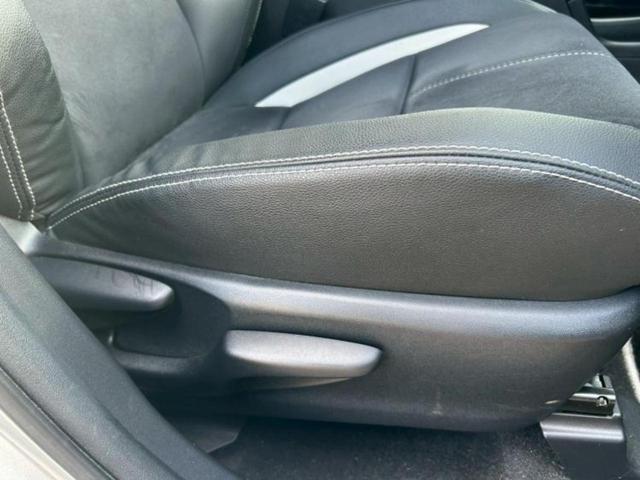 プリウスアルファ Ｓツーリングセレクション・Ｇｓ　新品タイヤ／保証書／純正　８インチ　ＳＤナビ／シート　ハーフレザー／ヘッドランプ　ＬＥＤ／ＥＴＣ／ＥＢＤ付ＡＢＳ／横滑り防止装置／アイドリングストップ／バックモニター／フルセグＴＶ　バックカメラ（18枚目）