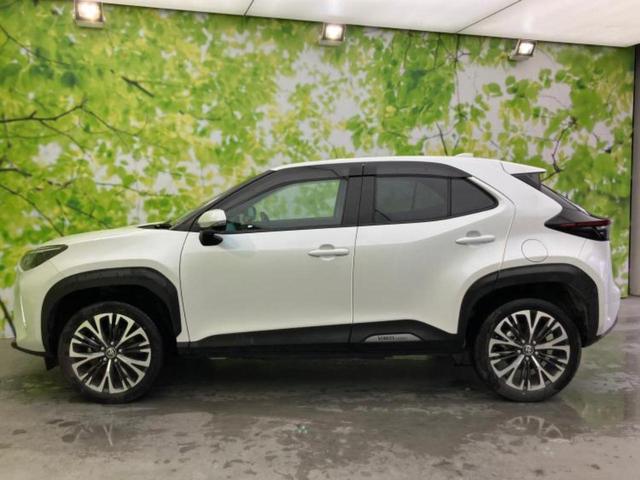 ヤリスクロス ハイブリッドZ 保証書/ディスプレイオーディオ+ナビ8インチ/トヨタセーフティセンス/シートヒーター 前席/パノラミックビューモニター/車線逸脱防止支援システム/パーキングアシスト バックガイド 衝突被害軽減システム(2枚目)