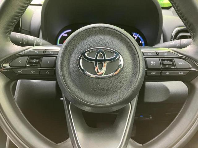 ヤリスクロス ハイブリッドZ 保証書/ディスプレイオーディオ+ナビ8インチ/トヨタセーフティセンス/シートヒーター 前席/パノラミックビューモニター/車線逸脱防止支援システム/パーキングアシスト バックガイド 衝突被害軽減システム(27枚目)