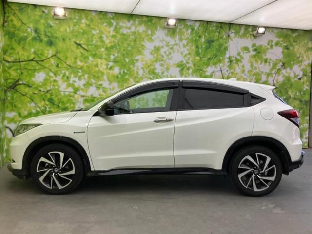 ヴェゼル ハイブリッドＲＳ・ホンダセンシング　保証書／純正　８インチ　ＳＤナビ／シートヒーター／シート　ハーフレザー／ヘッドランプ　ＬＥＤ／ＵＳＢジャック／Ｂｌｕｅｔｏｏｔｈ接続／ＨＤＭＩ接続／ＥＴＣ／ＥＢＤ付ＡＢＳ／横滑り防止装置　バックカメラ（2枚目）