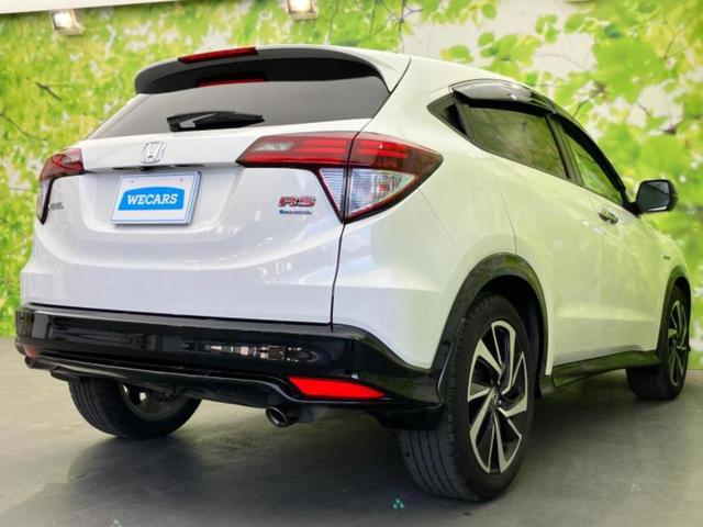 ヴェゼル ハイブリッドＲＳ・ホンダセンシング　保証書／純正　８インチ　ＳＤナビ／シートヒーター／シート　ハーフレザー／ヘッドランプ　ＬＥＤ／ＵＳＢジャック／Ｂｌｕｅｔｏｏｔｈ接続／ＨＤＭＩ接続／ＥＴＣ／ＥＢＤ付ＡＢＳ／横滑り防止装置　バックカメラ（3枚目）