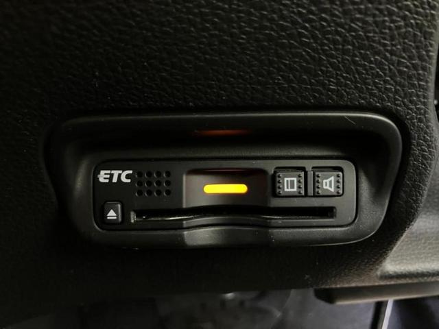 ヴェゼル ハイブリッドＲＳ・ホンダセンシング　保証書／純正　８インチ　ＳＤナビ／シートヒーター／シート　ハーフレザー／ヘッドランプ　ＬＥＤ／ＵＳＢジャック／Ｂｌｕｅｔｏｏｔｈ接続／ＨＤＭＩ接続／ＥＴＣ／ＥＢＤ付ＡＢＳ／横滑り防止装置　バックカメラ（15枚目）