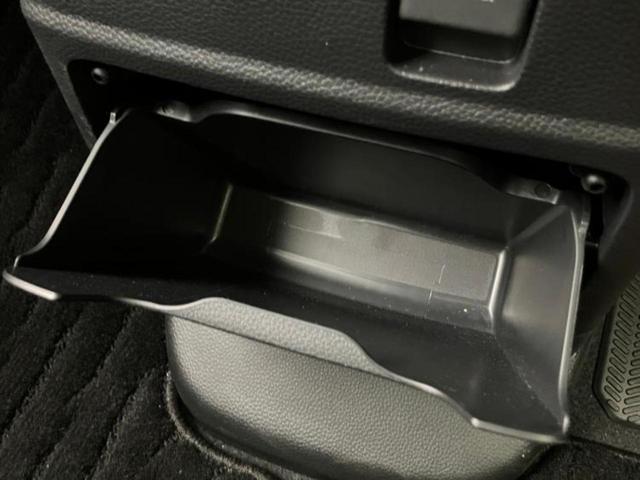 Ｎ－ＢＯＸカスタム Ｌ・ターボスタイルプラスブラック　純正　ＳＤナビ／衝突安全装置／両側電動スライドドア／シートヒーター／車線逸脱防止支援システム／ヘッドランプ　ＬＥＤ／ＥＴＣ／ＥＢＤ付ＡＢＳ／横滑り防止装置／アイドリングストップ／ホンダセンシング（40枚目）