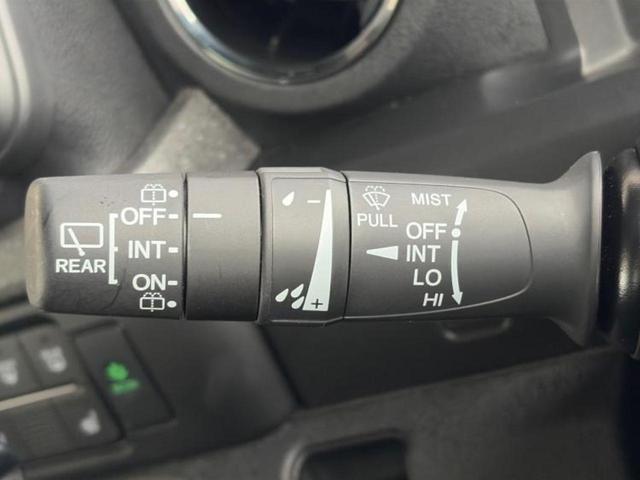 Ｎ－ＢＯＸカスタム ヒョウジュン　保証書／ホンダセンシング／電動スライドドア／シートヒーター　前席／車線逸脱防止支援システム／ヘッドランプ　ＬＥＤ／ＵＳＢジャック／ＥＢＤ付ＡＢＳ／横滑り防止装置／アイドリングストップ／禁煙車（12枚目）