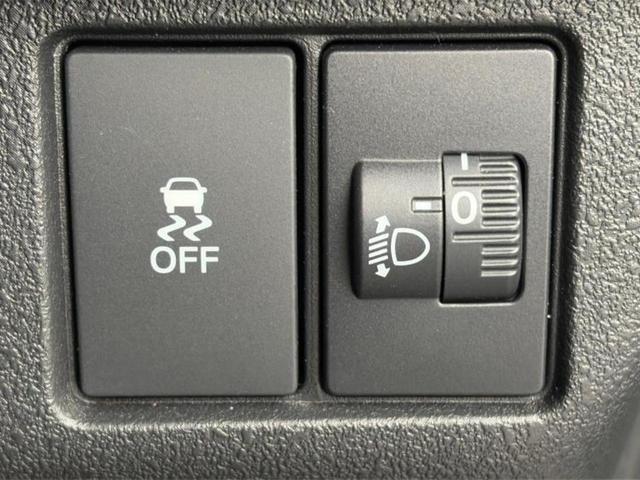 Ｎ－ＢＯＸカスタム ヒョウジュン　保証書／ホンダセンシング／電動スライドドア／シートヒーター　前席／車線逸脱防止支援システム／ヘッドランプ　ＬＥＤ／ＵＳＢジャック／ＥＢＤ付ＡＢＳ／横滑り防止装置／アイドリングストップ／禁煙車（16枚目）