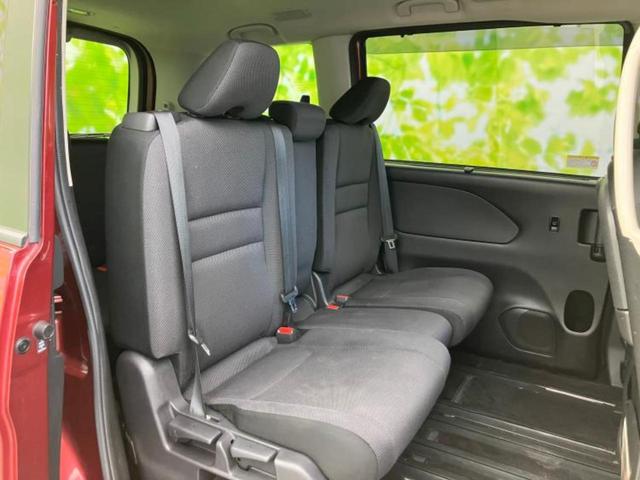 セレナ Ｘ　新品タイヤ／保証書／純正　ＳＤナビ／衝突安全装置／電動スライドドア／車線逸脱防止支援システム／ＥＴＣ／ＥＢＤ付ＡＢＳ／横滑り防止装置／アイドリングストップ／クルーズコントロール／バックモニター（19枚目）