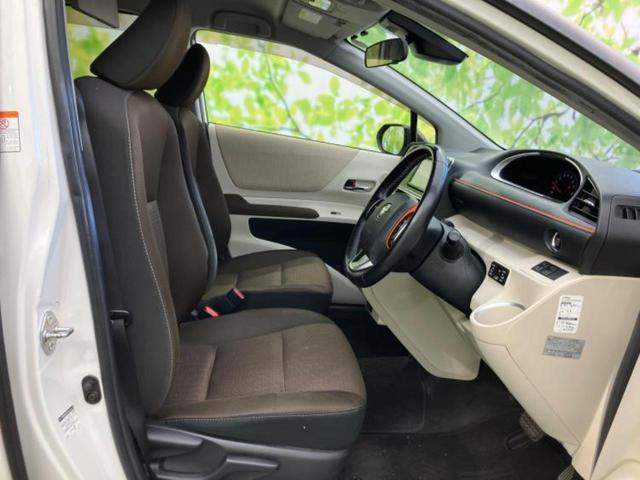 シエンタ Ｇ　純正　ＳＤナビ／フリップダウンモニター　純正　１２．１インチ／衝突安全装置／パノラミックビューモニター／車線逸脱防止支援システム／ヘッドランプ　ＬＥＤ／ＥＴＣ／ＥＢＤ付ＡＢＳ／横滑り防止装置（8枚目）