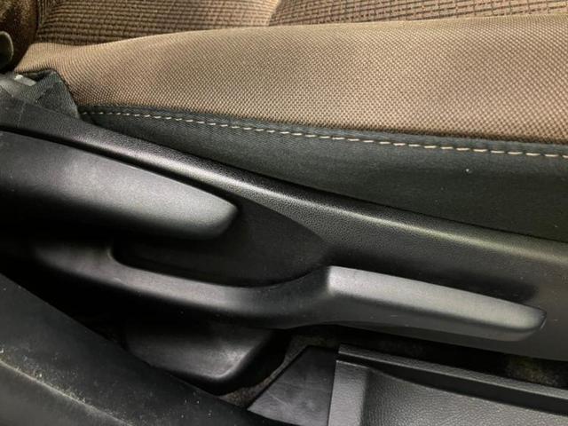 シエンタ Ｇ　純正　ＳＤナビ／フリップダウンモニター　純正　１２．１インチ／衝突安全装置／パノラミックビューモニター／車線逸脱防止支援システム／ヘッドランプ　ＬＥＤ／ＥＴＣ／ＥＢＤ付ＡＢＳ／横滑り防止装置（32枚目）