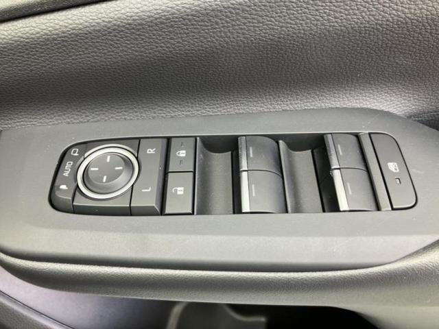 プリウス Ｚ　モデリスタエアロ／保証書／ディスプレイオーディオ＋ナビ／デジタルインナーミラー／衝突安全装置／シートヒーター　前席／全方位モニター／車線逸脱防止支援システム／シート　合皮　衝突被害軽減システム（22枚目）