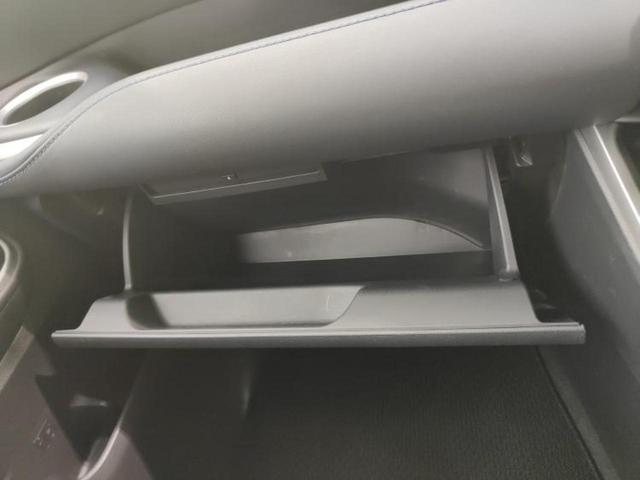 ヴォクシー Ｓ－Ｚ　★★★ディスプレイオーディオ＋ナビ１０．５インチ／トヨタセーフティセンス／両側電動スライドドア／シートヒーター　前席／車線逸脱防止支援システム／パーキングアシスト　バックガイド　衝突被害軽減システム（26枚目）