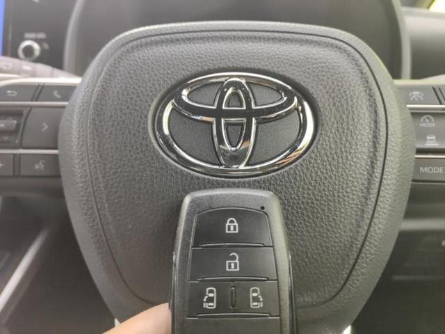 ヴォクシー Ｓ－Ｚ　★★★ディスプレイオーディオ＋ナビ１０．５インチ／トヨタセーフティセンス／両側電動スライドドア／シートヒーター　前席／車線逸脱防止支援システム／パーキングアシスト　バックガイド　衝突被害軽減システム（37枚目）