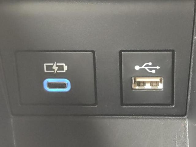 ヴォクシー Ｓ－Ｚ　★★★ディスプレイオーディオ＋ナビ１０．５インチ／トヨタセーフティセンス／両側電動スライドドア／シートヒーター　前席／車線逸脱防止支援システム／パーキングアシスト　バックガイド　衝突被害軽減システム（41枚目）