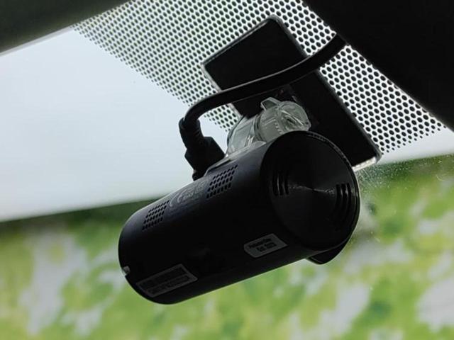 ヴォクシー Ｓ－Ｚ　★★★ディスプレイオーディオ＋ナビ１０．５インチ／トヨタセーフティセンス／両側電動スライドドア／シートヒーター　前席／車線逸脱防止支援システム／パーキングアシスト　バックガイド　衝突被害軽減システム（48枚目）