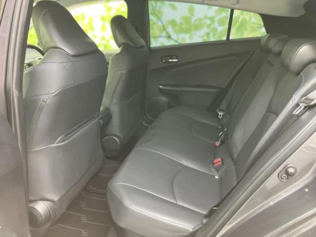 プリウス Ｓツーリングセレクション　新品タイヤ／モデリスタエアロ／保証書／純正　９インチ　ＳＤナビ／衝突安全装置／シートヒーター／車線逸脱防止支援システム／シート　合皮／ヘッドランプ　ＬＥＤ／Ｂｌｕｅｔｏｏｔｈ接続／ＥＴＣ　フルエアロ（7枚目）