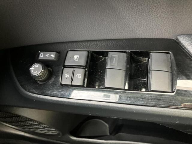 プリウス Ｓツーリングセレクション　新品タイヤ／モデリスタエアロ／保証書／純正　９インチ　ＳＤナビ／衝突安全装置／シートヒーター／車線逸脱防止支援システム／シート　合皮／ヘッドランプ　ＬＥＤ／Ｂｌｕｅｔｏｏｔｈ接続／ＥＴＣ　フルエアロ（28枚目）