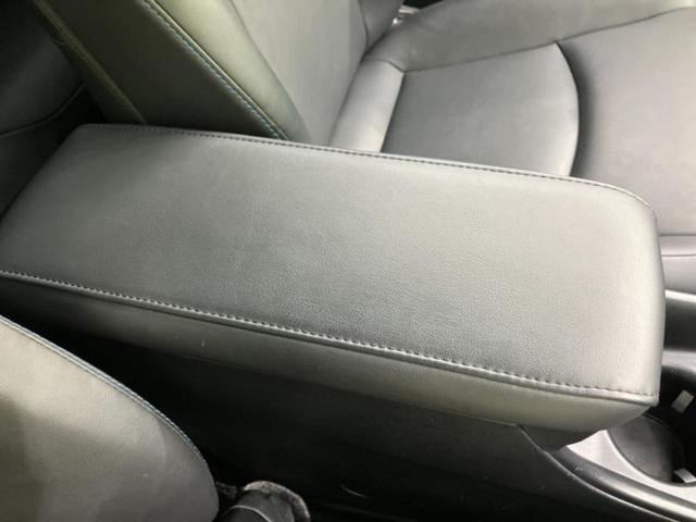 プリウス Ｓツーリングセレクション　新品タイヤ／モデリスタエアロ／保証書／純正　９インチ　ＳＤナビ／衝突安全装置／シートヒーター／車線逸脱防止支援システム／シート　合皮／ヘッドランプ　ＬＥＤ／Ｂｌｕｅｔｏｏｔｈ接続／ＥＴＣ　フルエアロ（31枚目）