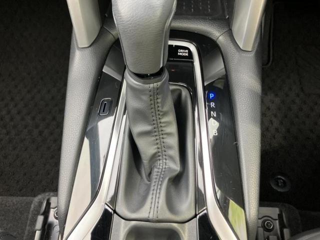 カローラクロス ハイブリッドＺ　ガラスルーフ／保証書／ディスプレイオーディオ＋ナビ／トヨタセーフティセンス／シートヒーター／パノラミックビューモニター／車線逸脱防止支援システム／シート　ハーフレザー／電動バックドア　全周囲カメラ（18枚目）