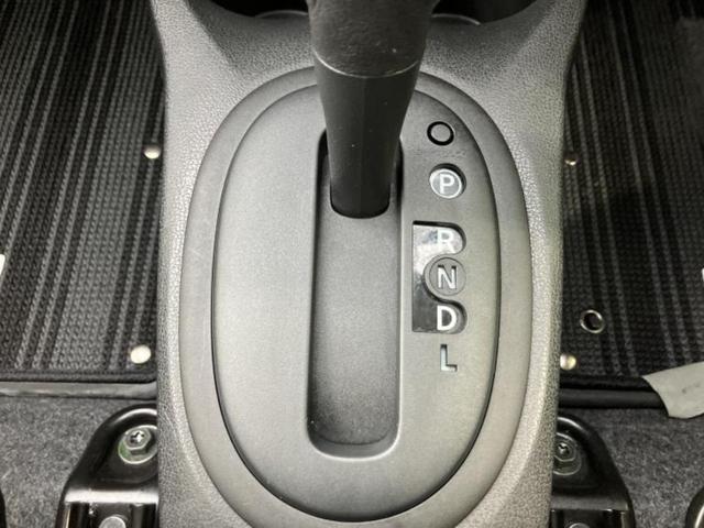 ノート Ｘ　新品タイヤ／保証書／純正　ＳＤナビ／エマージェンシーブレーキ／車線逸脱防止支援システム／Ｂｌｕｅｔｏｏｔｈ接続／ＥＴＣ／ＥＢＤ付ＡＢＳ／横滑り防止装置／アイドリングストップ／フルセグＴＶ　ワンオーナー（24枚目）