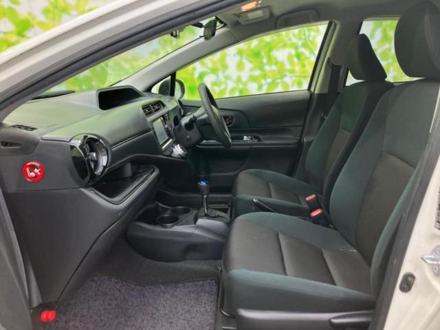 アクア Ｓスタイルブラック　保証書／純正　ＳＤナビ／衝突安全装置／車線逸脱防止支援システム／ＥＴＣ／ＥＢＤ付ＡＢＳ／横滑り防止装置／アイドリングストップ／バックモニター／フルセグＴＶ／エアバッグ　運転席／エアバッグ　助手席（5枚目）